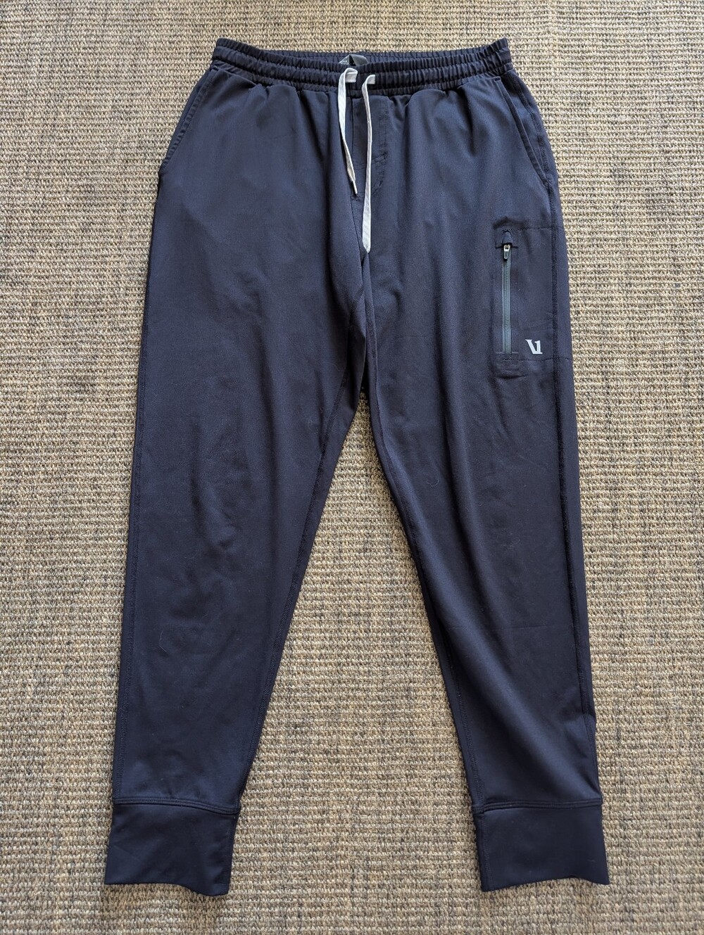Vuori Sunday Performance Jogger Pants Medium Black Gray Sweat Hike Trekker Run